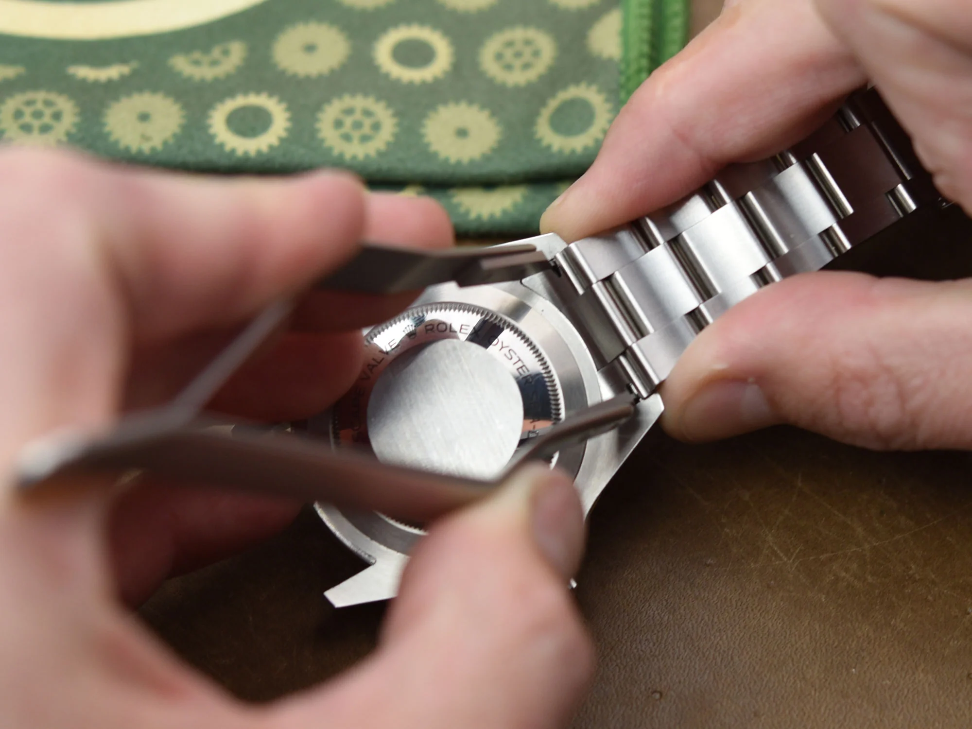 Everest Spring Bar Tweezers and Screwdriver for Oyster Bracelet - Image 3